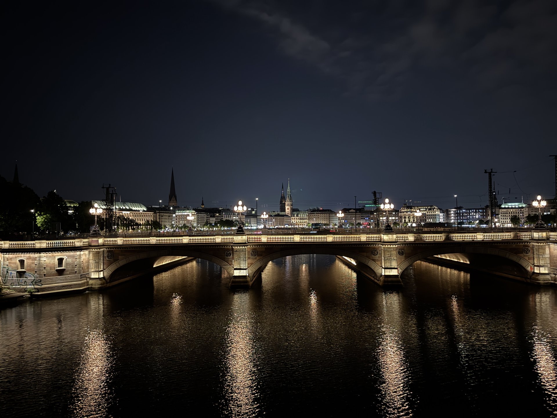 Nächtliches Hamburg vom Rad