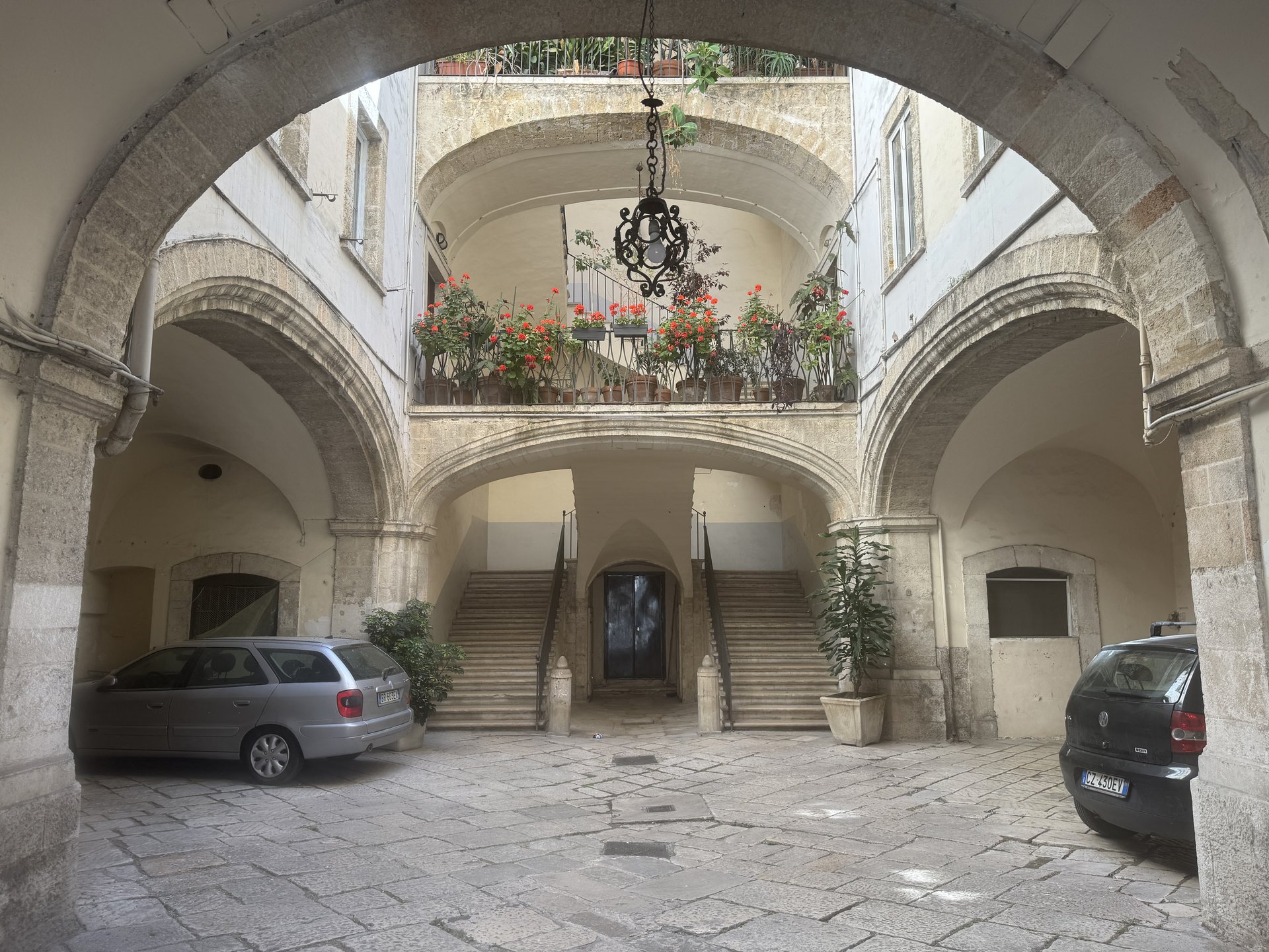 Garage in Bari